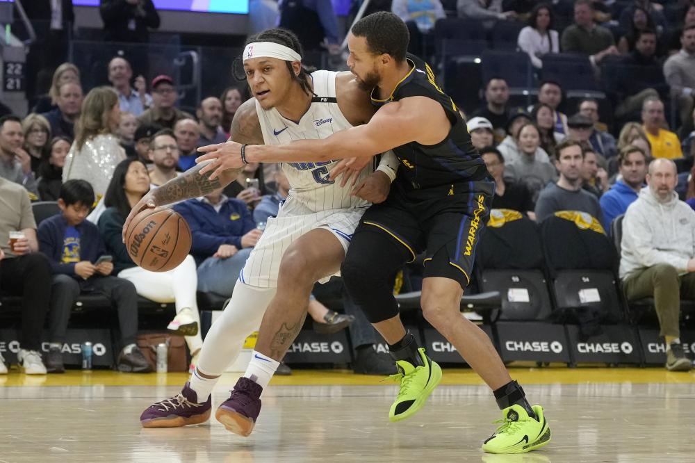 占据榜首 占据榜首