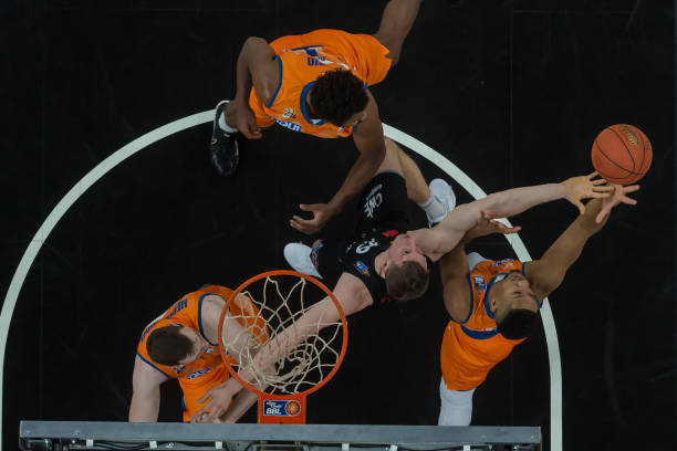 高薪限制了 高薪限制了